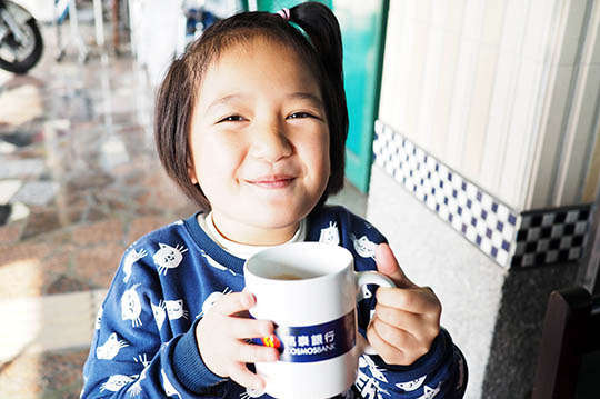  邀您一同發揮愛心即食救援， 100元！讓貧童的寒假不再挨餓