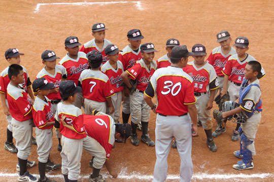 協助孩子努力追求夢想，不向生活低頭。讓孩子因夢想改變未來