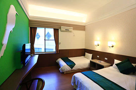 雙人/三人/四人住宿專案，戰地風情