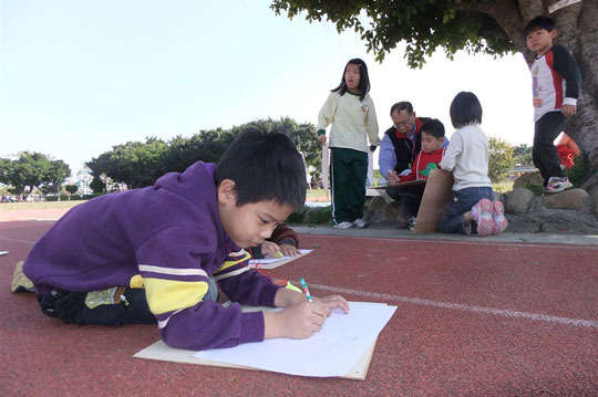 愛，讓早晨亮起來，GOMAJI邀您一起幫助弱勢孩童成長的道路活力充沛