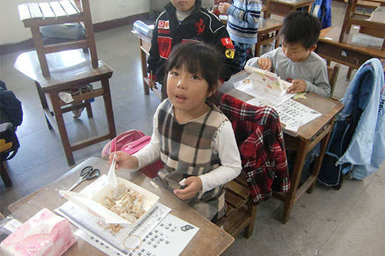 高關懷孩子有營養晚餐，用愛心與真誠陪伴孩童一起長大！迎向未來