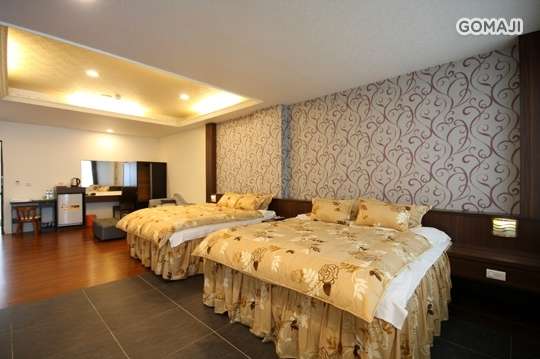 漫步雲端，璀璨夜景A.雙人/B.四人住宿專案