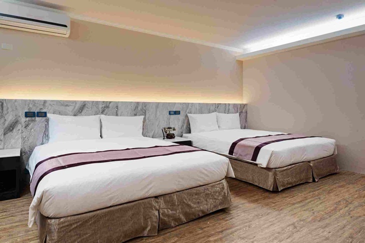 台中-沫秋立柳川行旅