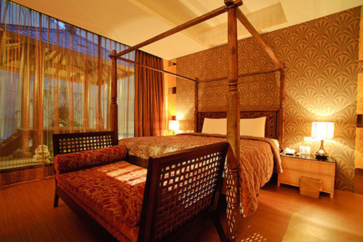 台南-媜13渡假汽車旅館