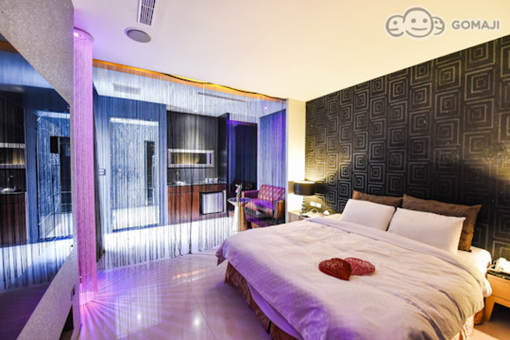 台南-媜13渡假汽車旅館