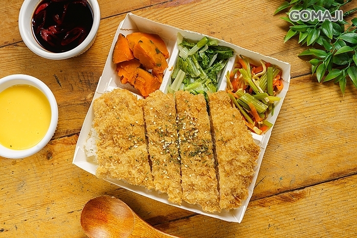 潛水飽食堂
