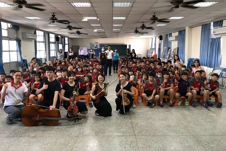 支持偏鄉孩童音樂初體驗
