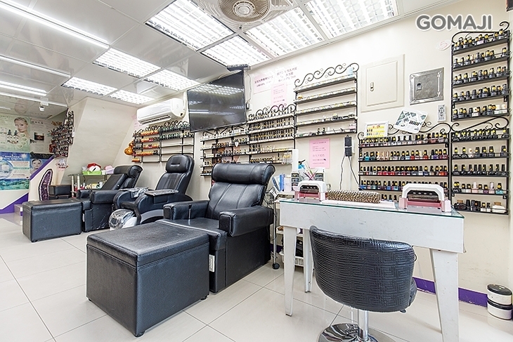 穎兆越式洗髮/美甲美睫/專業掏耳朵/美容/足體精油按摩放鬆spa