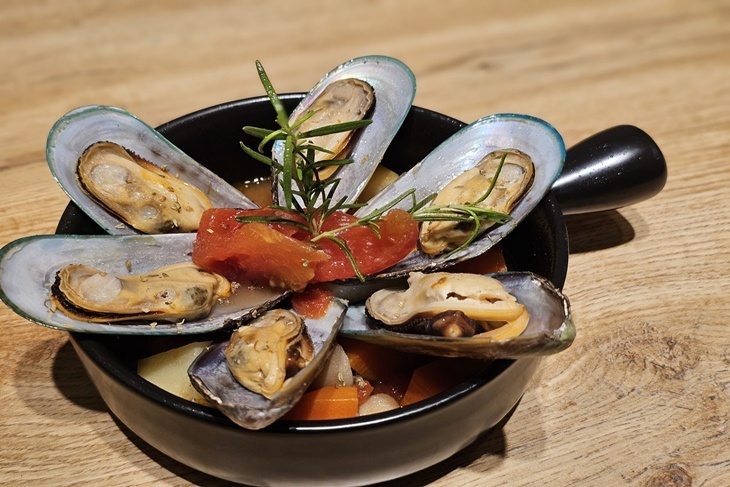 法菲利 VoiLa Viet 歐越料理