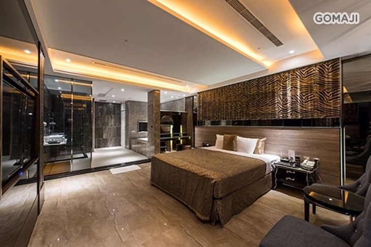 高雄-薇風情MOTEL(鳳山館)