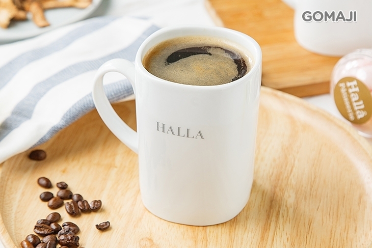 HALLA CAFE