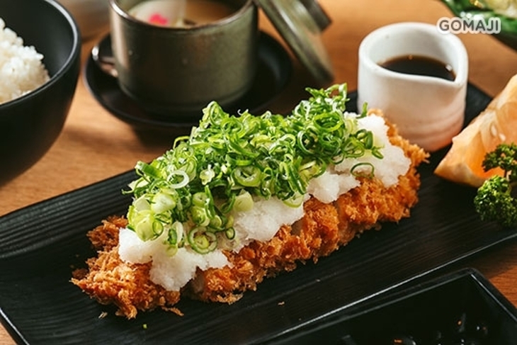 勝博殿