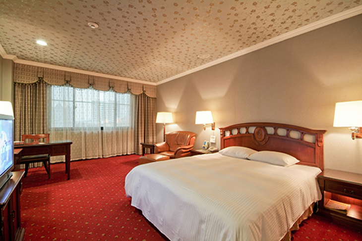F HOTEL 台南館
