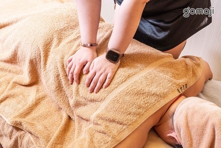 東方足園足體養生按摩館