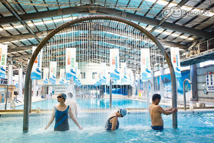 新嘉年華溫水游泳SPA俱樂部