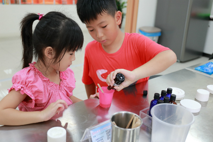 台南－虹泰水凝膠觀光工廠