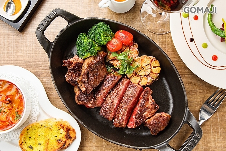 À Point Steak & Bar 艾朋牛排餐酒館