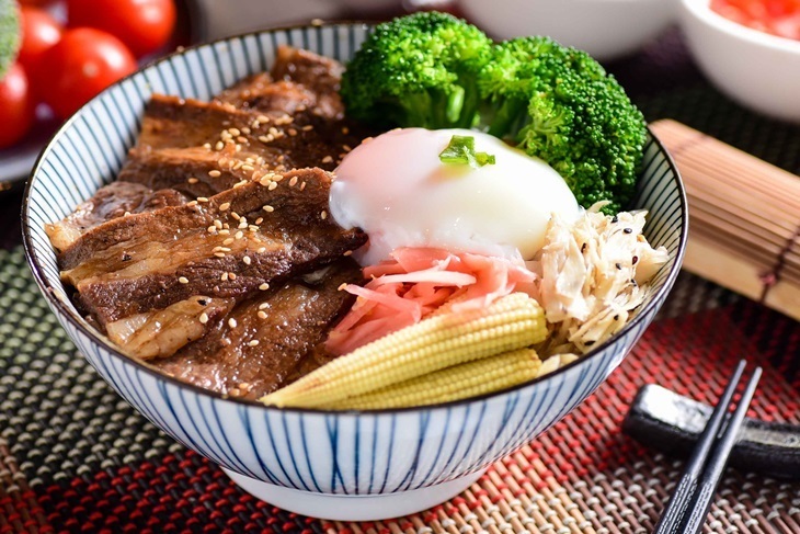 爆丼日式燒肉丼飯專賣店