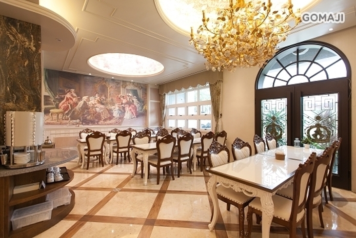 花蓮-白金漢宮電梯民宿