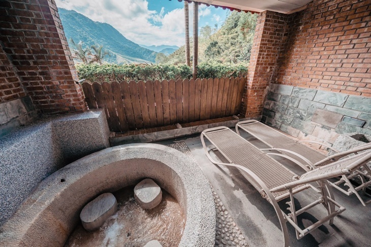 新竹-石上湯屋渡假村