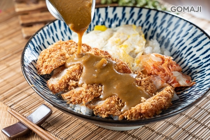 范珍湘咖哩．燒肉丼飯