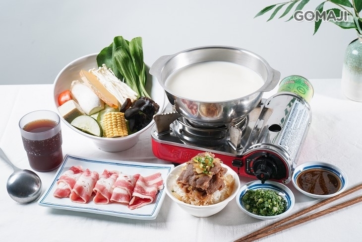 日日滿 小火鍋。小食堂