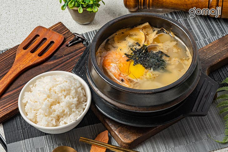 New momo 韓式飯捲、韓式鍋物專賣店(師大店)