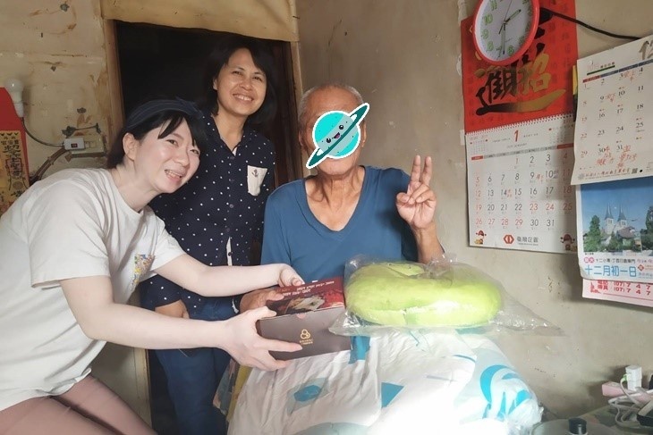 屏東弱勢邊緣長者暖心送餐