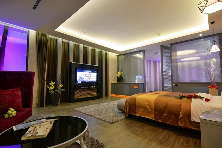 台中-夏都精品汽車旅館