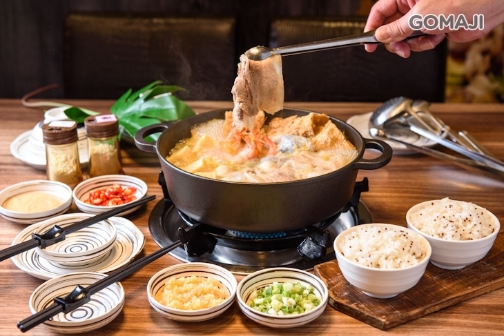 家鍋火鍋(東北酸菜鍋)