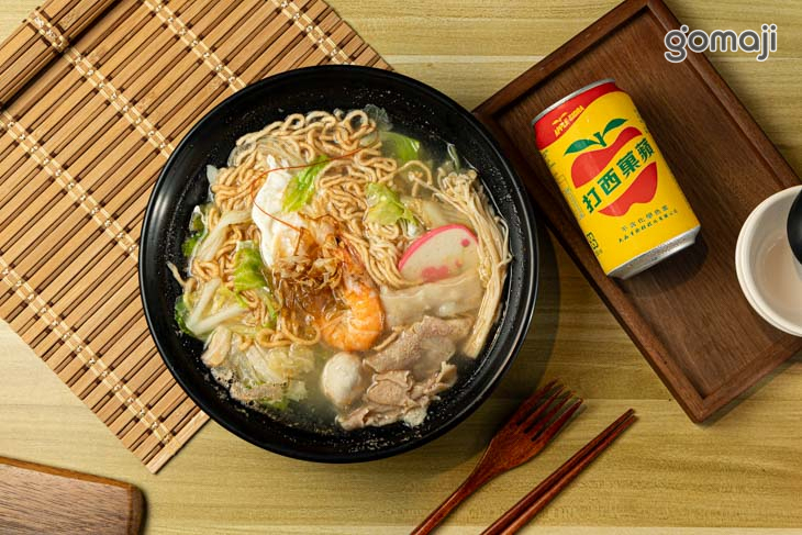 有骨氣牛肉麵鍋燒麵