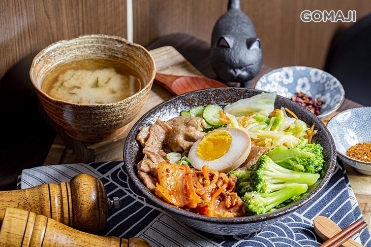 黑貓食堂燒肉飯