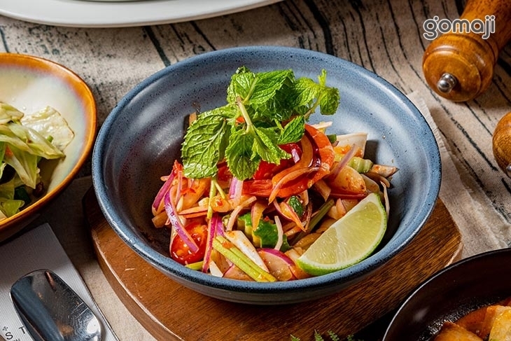 晶湯匙泰式主題餐廳Crystal Spoon(台北京站店)