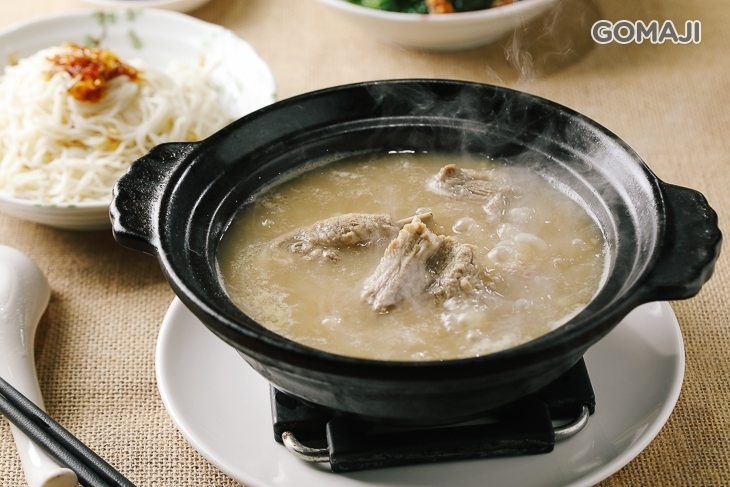 萬中肉骨茶