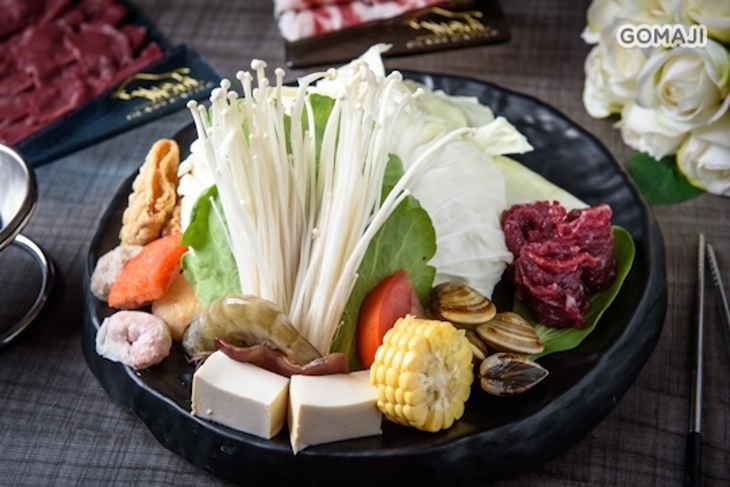 玻璃牛溫體牛豬肉火鍋