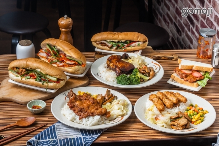 興樓古早排骨飯(新店中正店)