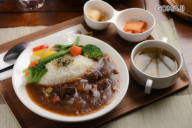 東風南喃甜點咖啡館