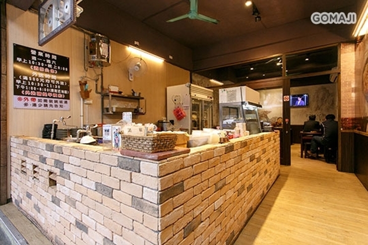 阿勝伯肉焿油飯店