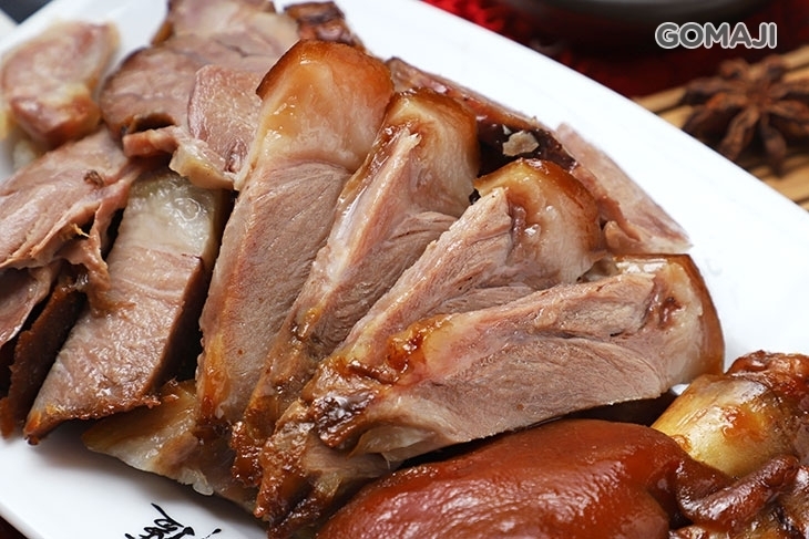 安可盧萬巒豬腳