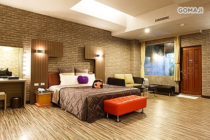 金山萬里-金湧泉溫泉汽車旅館