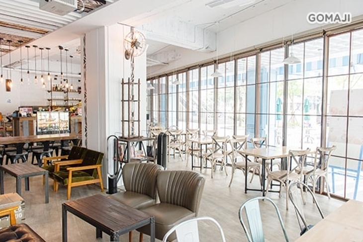 Sunny Cafe