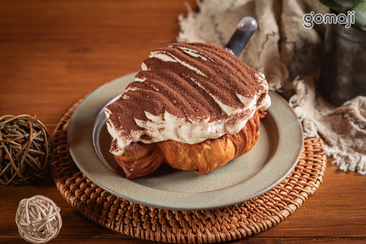 YOLO LIFE可頌專賣店