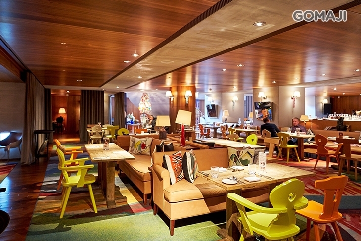 S Hotel-S Restaurant & Bar