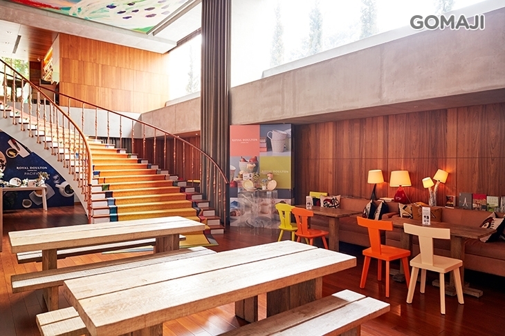 S Hotel-S Restaurant & Bar