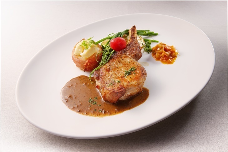 À Point Steak & Bar 艾朋牛排餐酒館