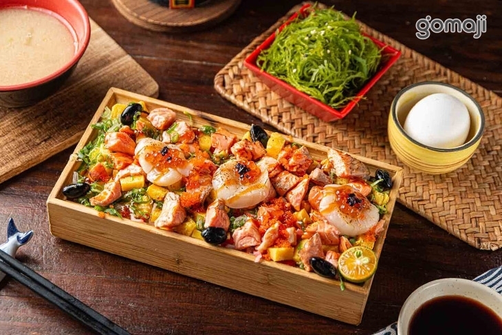 丼賞和食焼き物vs刺身丼丼專門店