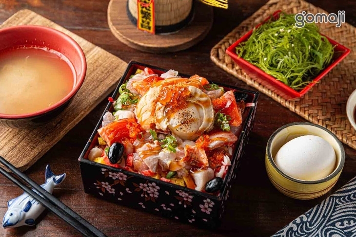 丼賞和食焼き物vs刺身丼丼專門店