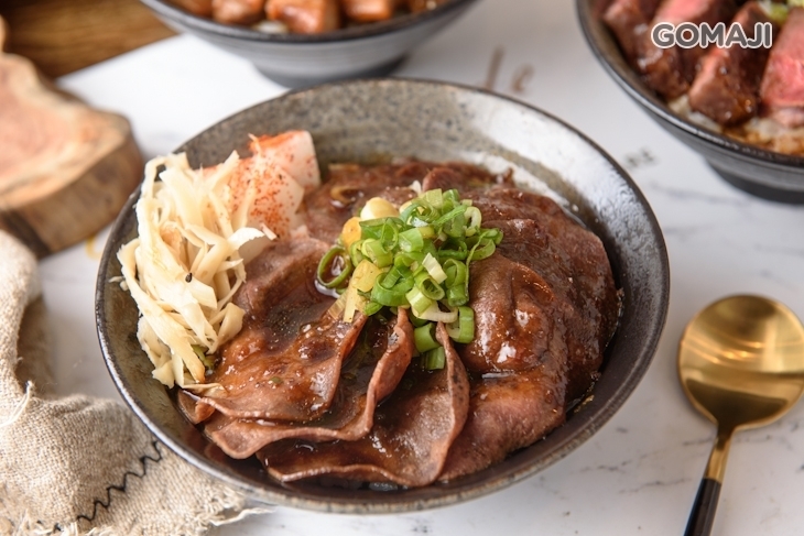 肉女子Mighty Girl 燒肉丼.牛排丼.舒肥沙拉