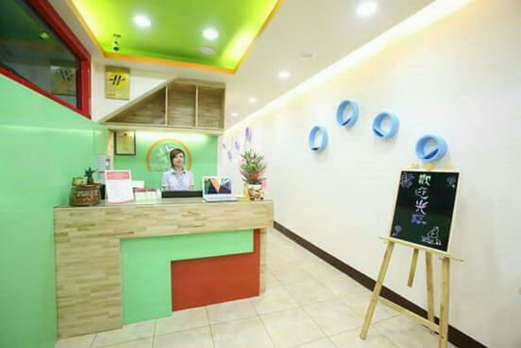 桃園中壢-幸運草時尚旅店