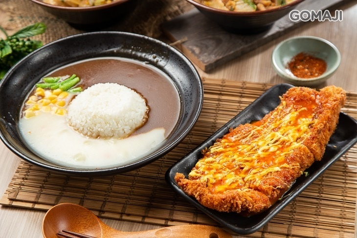 雙醬咖哩(台中一中店)